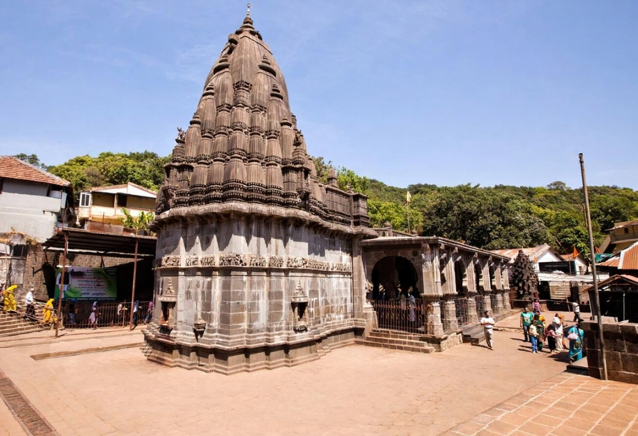 Bhimashankar Jyotirlinga Temple Pune Sahyadri hills - nearest Jyotirlinga from Pune